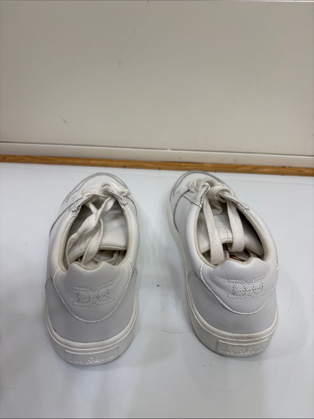 Sam Edelman Women’s SE-1980 White Leather Casual Sneakers - Picture 5 of 9